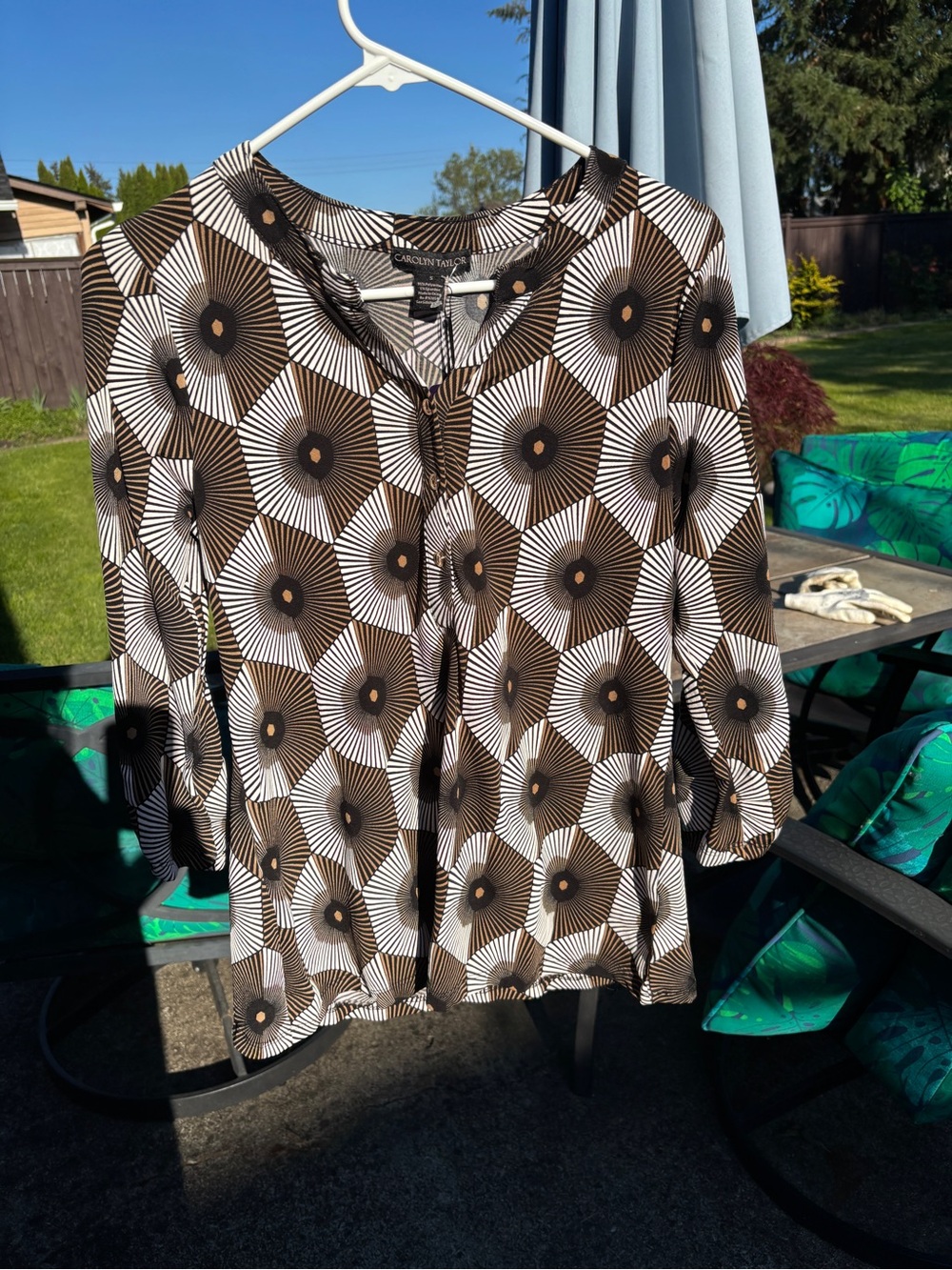Carolyn Taylor Brown, White & Black Geometric Tunic Blouse - Picture 3 of 8